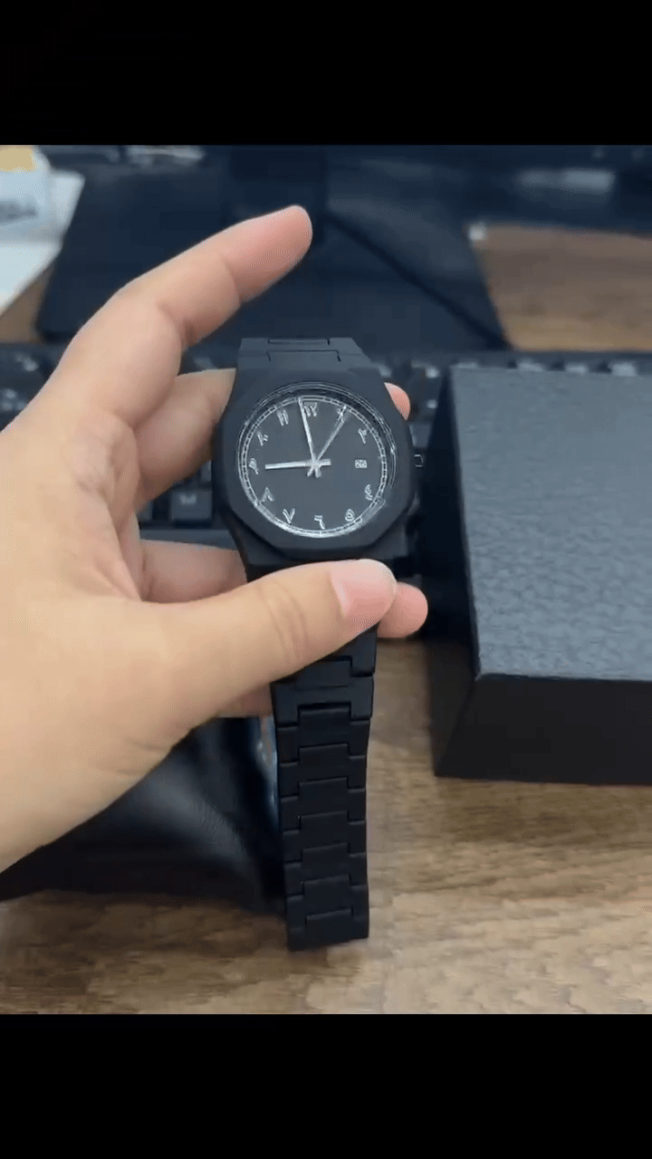 Elegant Timepiece for Men & Women TrendyZone